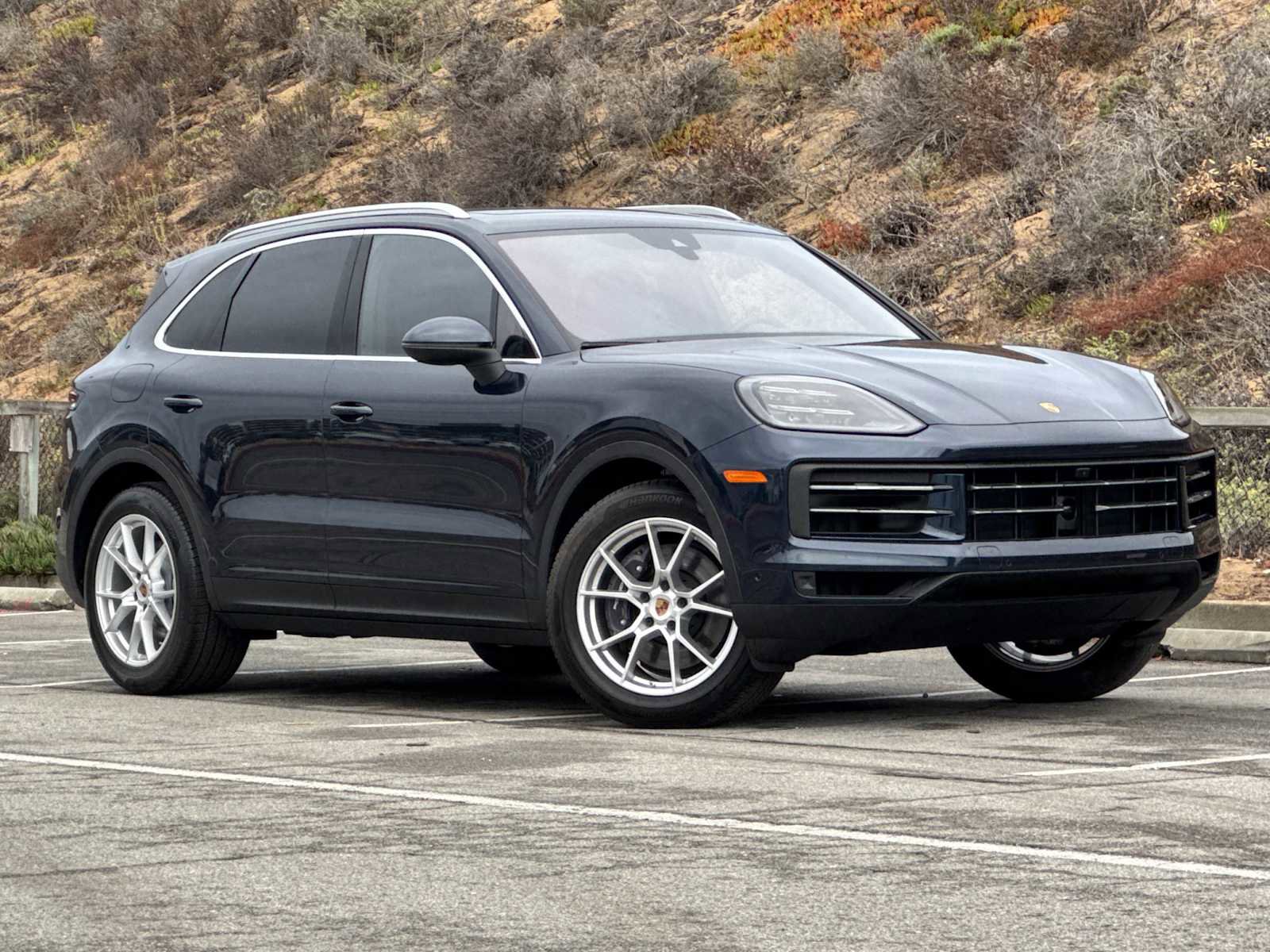 Certified 2025 Porsche Cayenne image 10