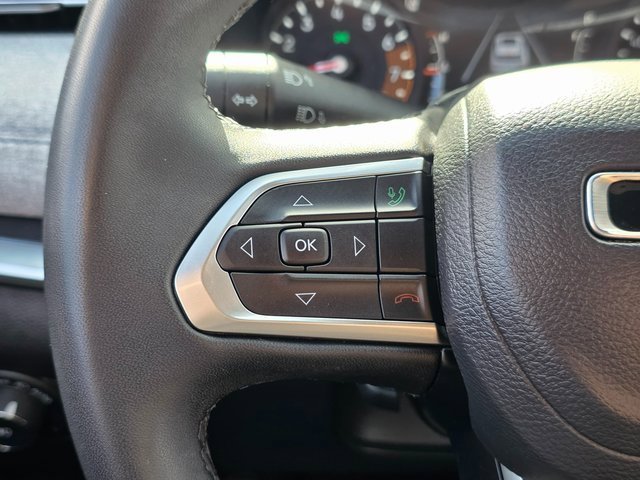 Used 2024 Jeep Compass Latitude image 24