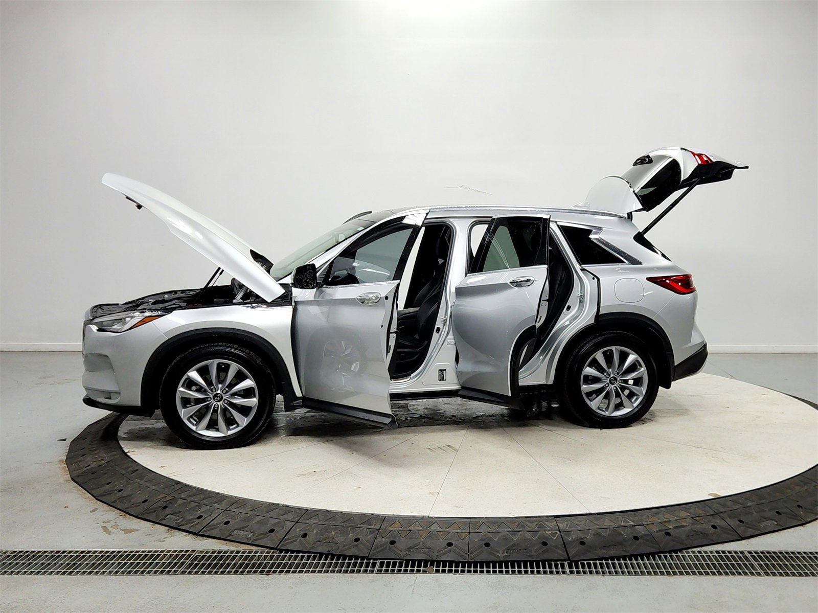 Used 2021 INFINITI QX50 Luxe image 12