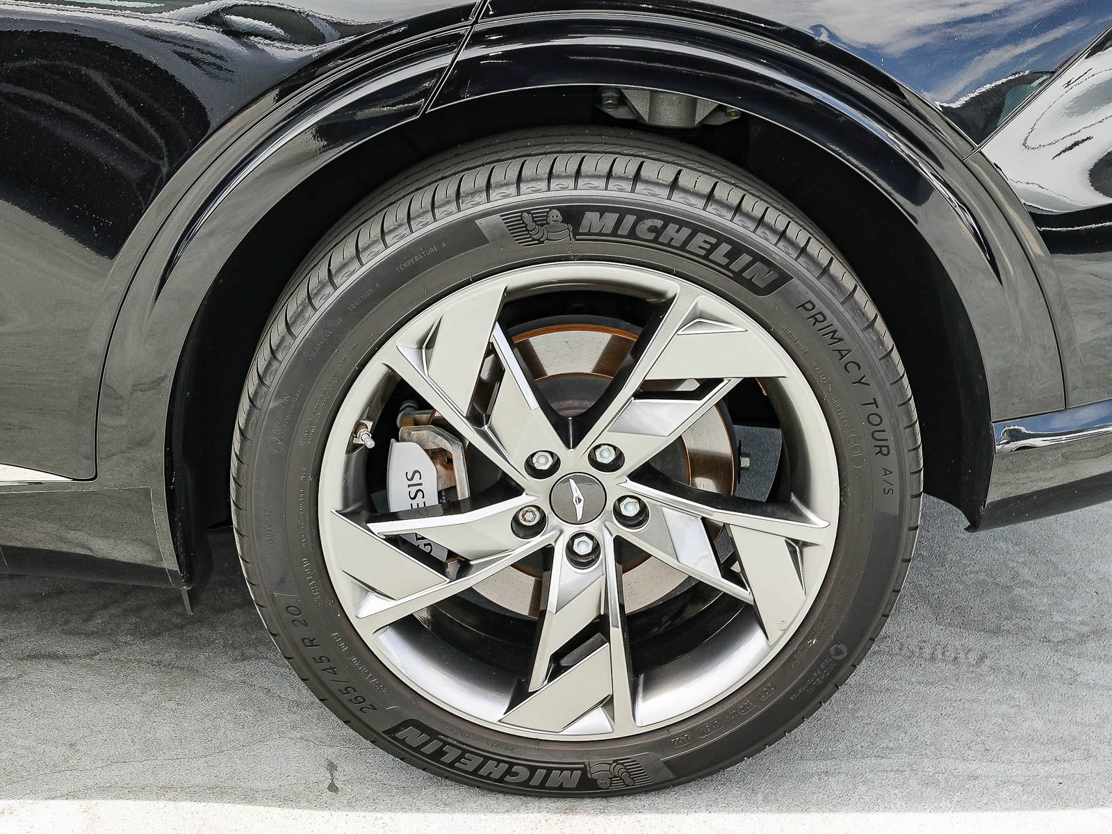 Used 2023 Genesis Electrified GV70 AWD/4WD image 8