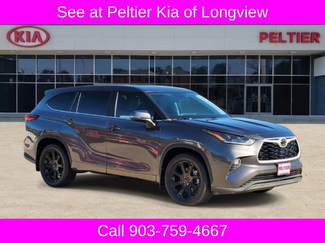 Used 2023 Toyota Highlander LE
