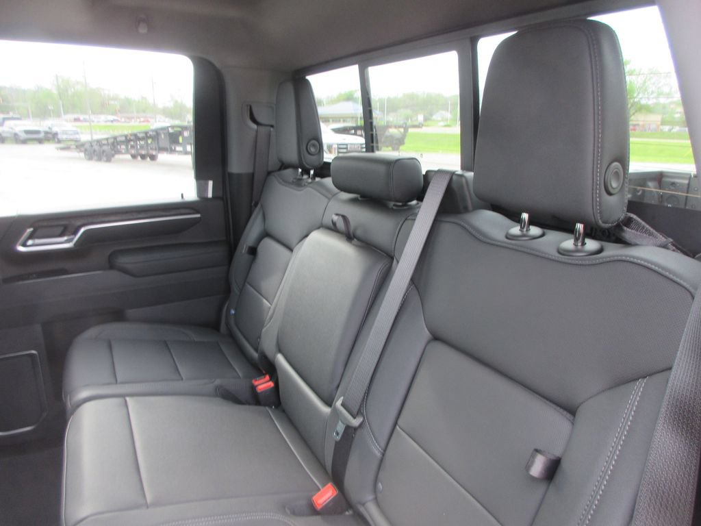 New 2026 GMC Sierra 2500 SLT w/ SLT Premium Package AWD/4WD image 16