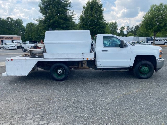 Used 2017 Chevrolet Silverado 3500 W/T RWD image 3