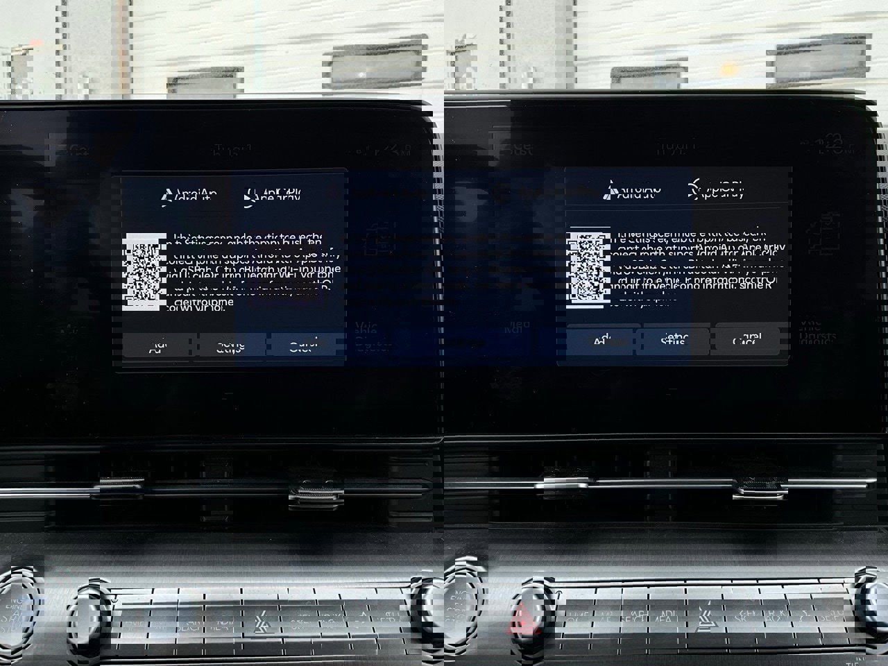 Used 2025 Hyundai Kona SEL image 30