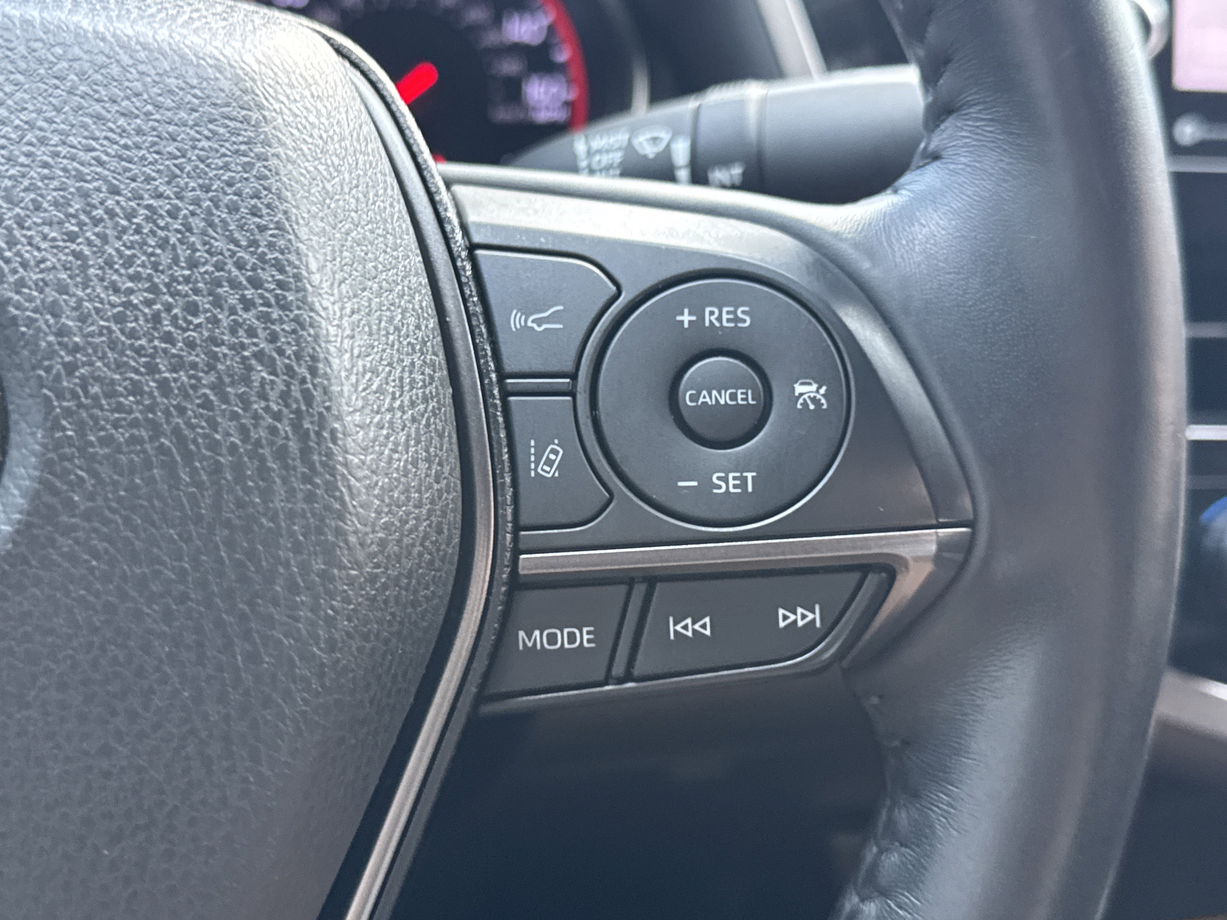Used 2021 Toyota Camry XSE FWD image 17