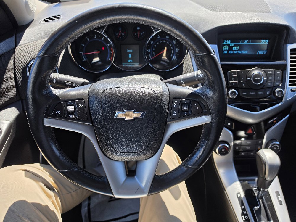 Used 2012 Chevrolet Cruze LTZ FWD image 16