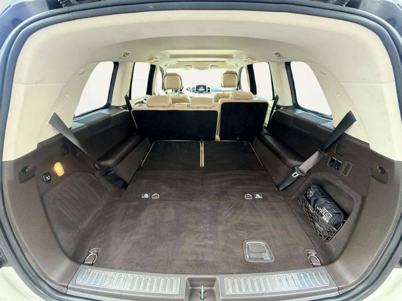 Used 2019 Mercedes-Benz GLS 550 4MATIC image 5