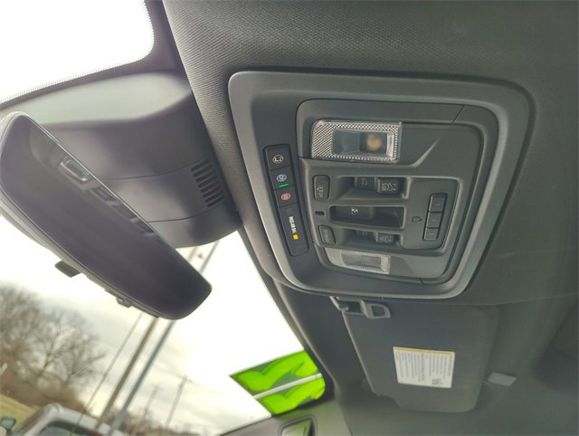 Used 2022 Chevrolet Silverado 1500 ZR2 w/ Technology Package image 27