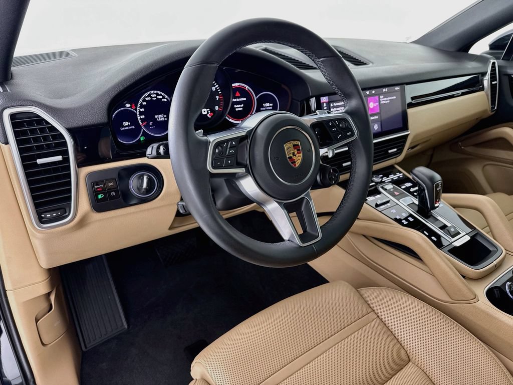 Certified 2021 Porsche Cayenne Coupe AWD/4WD image 4