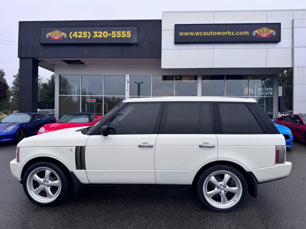 Used 2004 Land Rover Range Rover HSE image 2