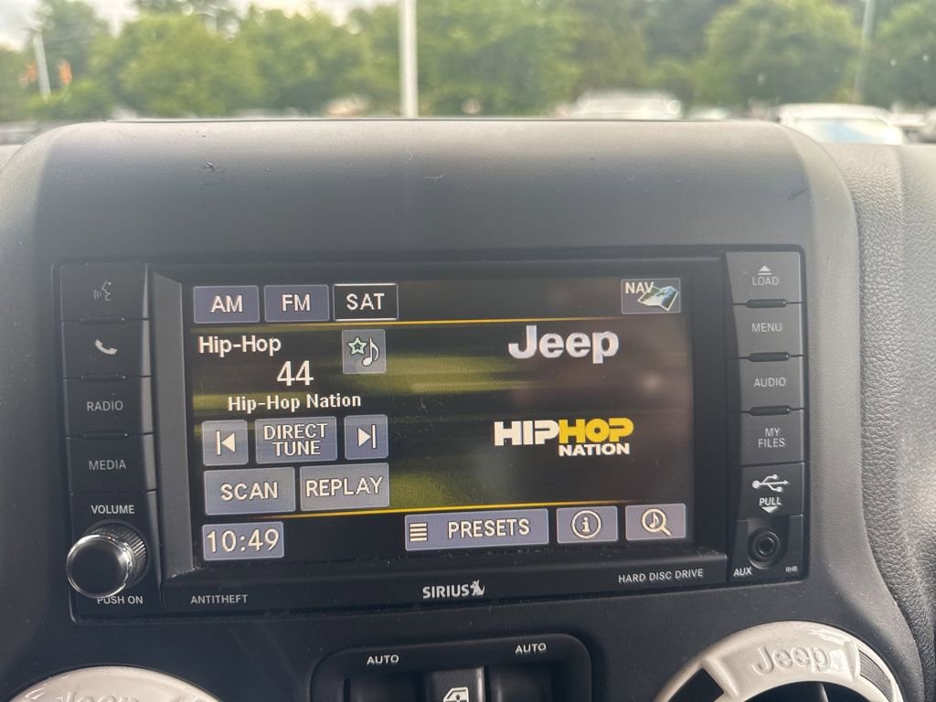 Used 2014 Jeep Wrangler Unlimited Sahara AWD/4WD image 10