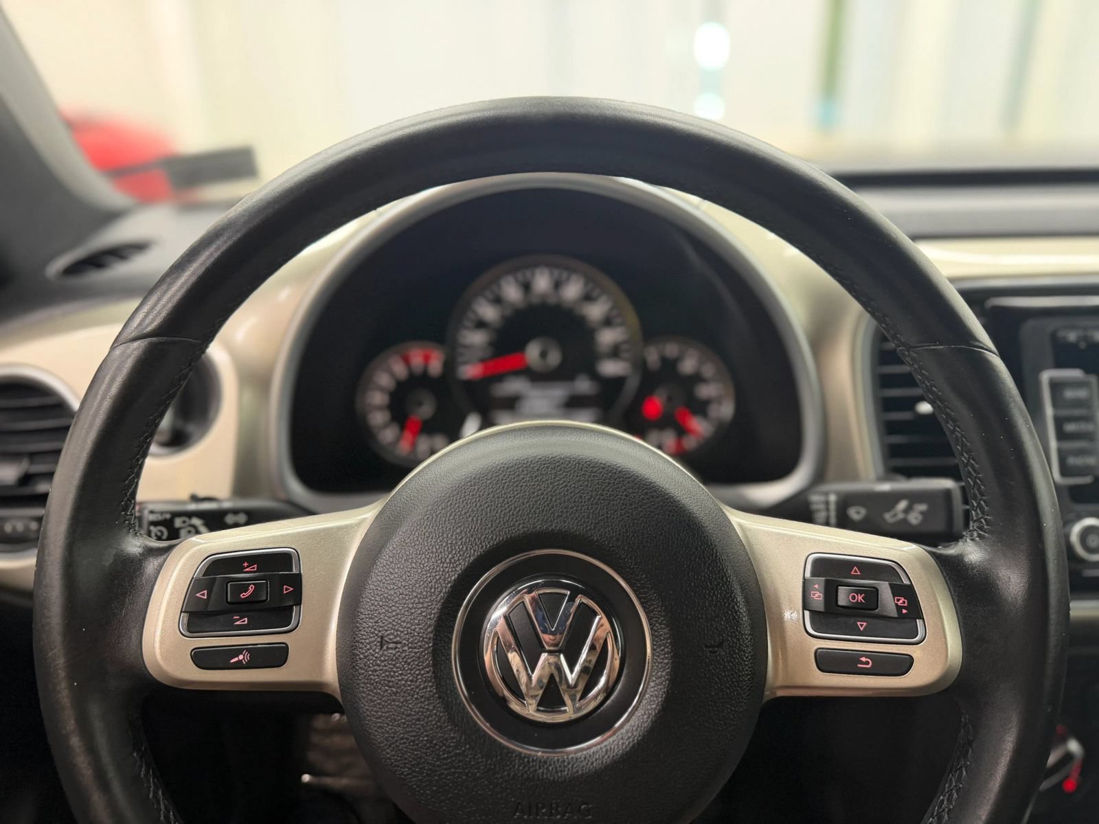 Used 2012 Volkswagen Beetle 2.5 FWD image 20