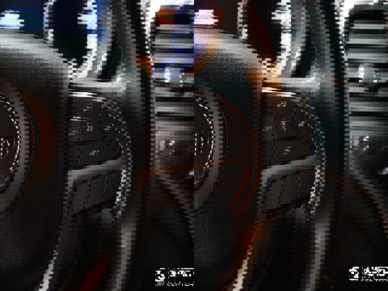 Used 2020 Jeep Grand Cherokee Laredo image 15