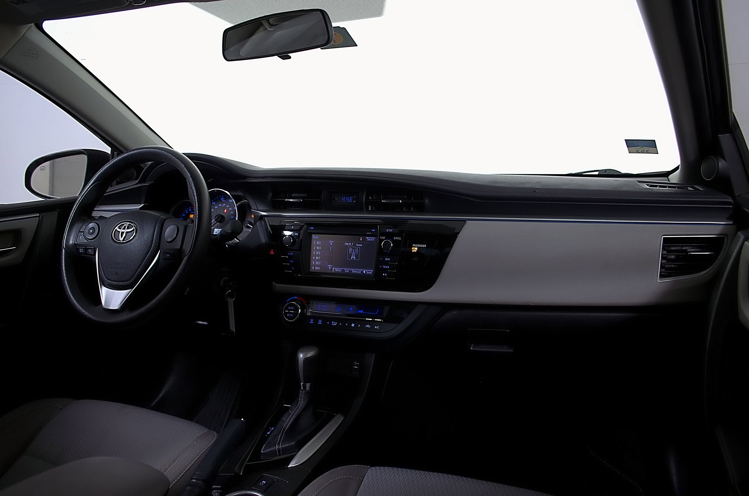 Used 2016 Toyota Corolla LE FWD image 22