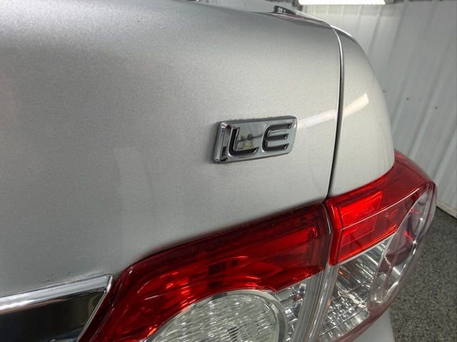 Used 2013 Toyota Corolla LE image 26