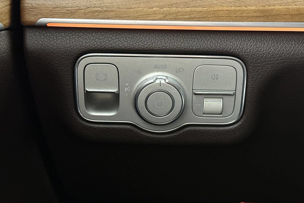 Certified 2022 Mercedes-Benz GLS 450 4MATIC image 36