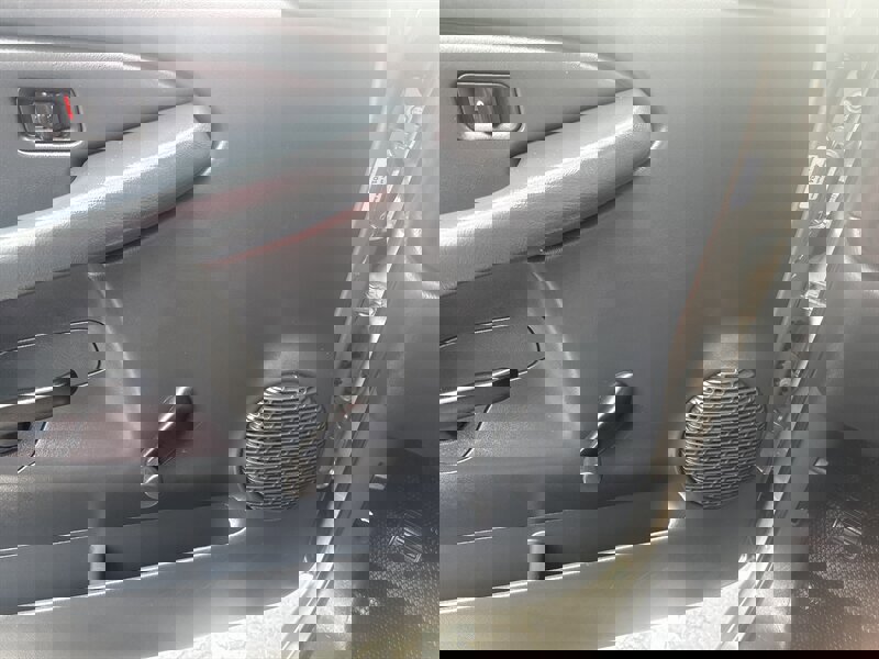 Used 2001 Chevrolet Silverado 2500 4x4 Crew Cab image 33