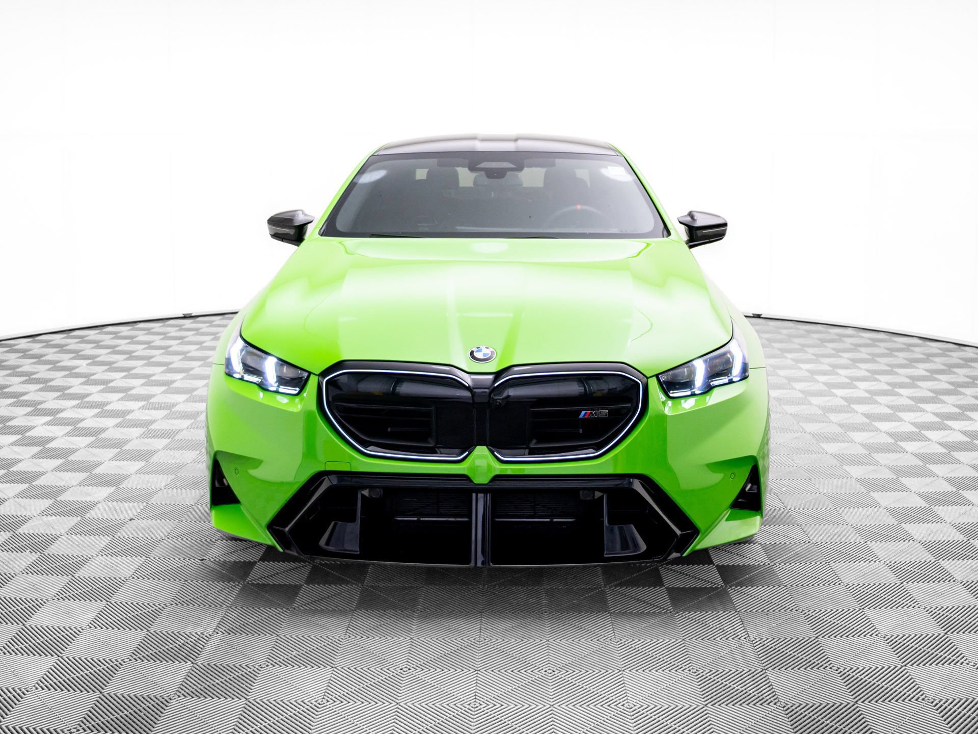 Used 2026 BMW M5 w/ Carbon Package AWD/4WD image 8