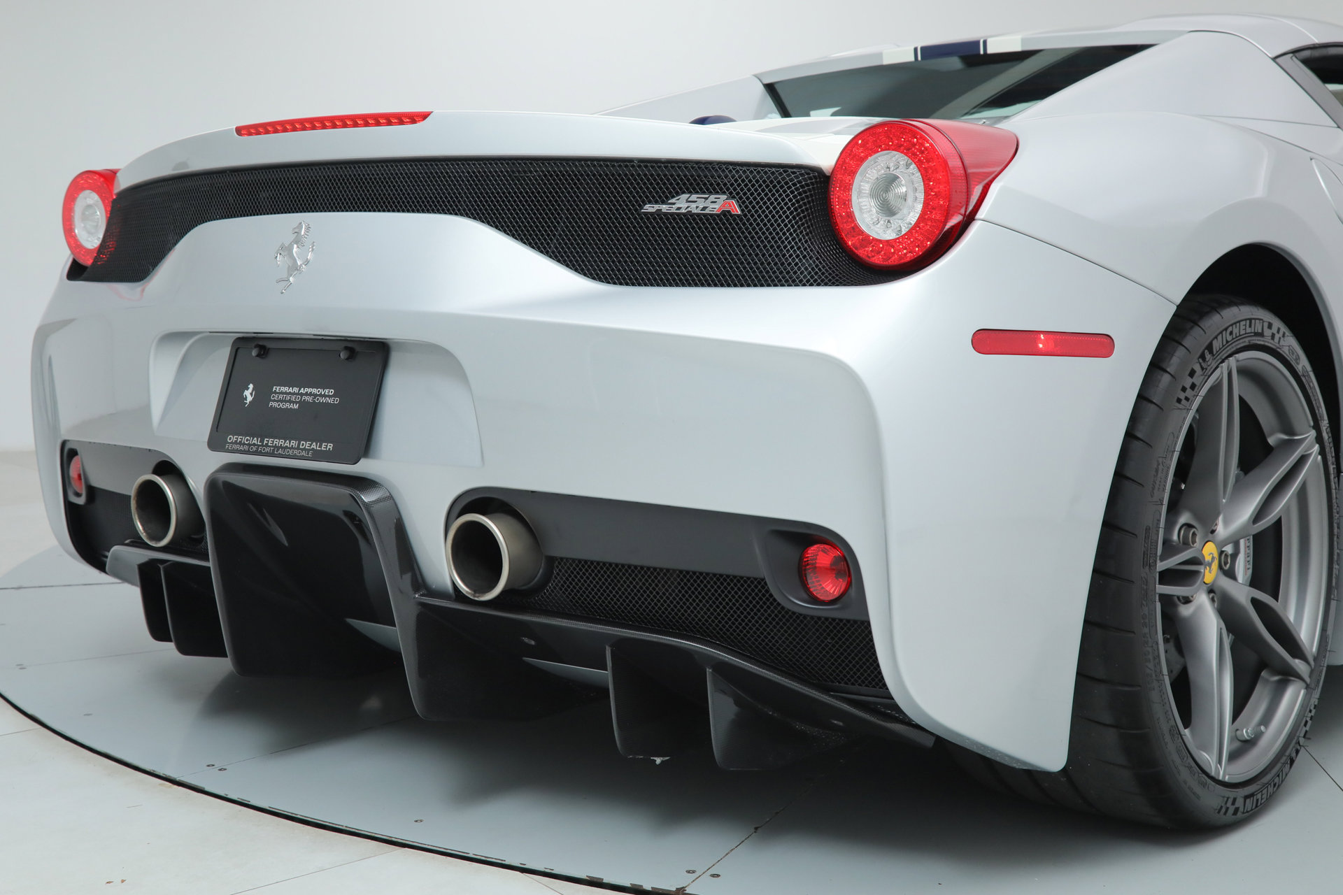 Certified 2015 Ferrari 458 Speciale A image 24