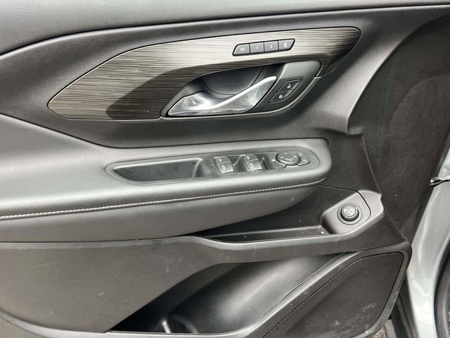 Used 2024 GMC Terrain SLT w/ LPO, Floor Liner Package image 11