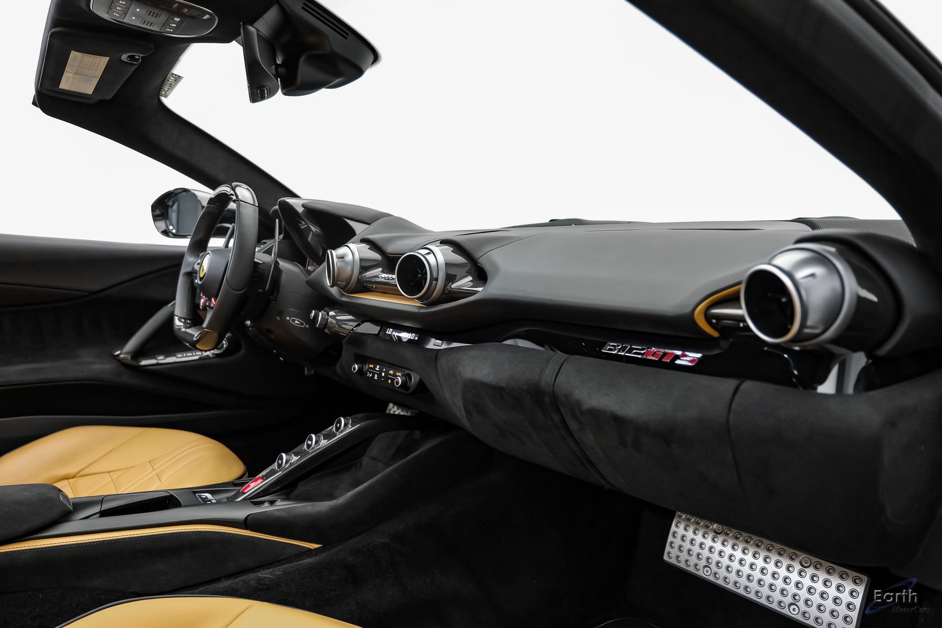 Used 2022 Ferrari 812 GTS RWD image 66
