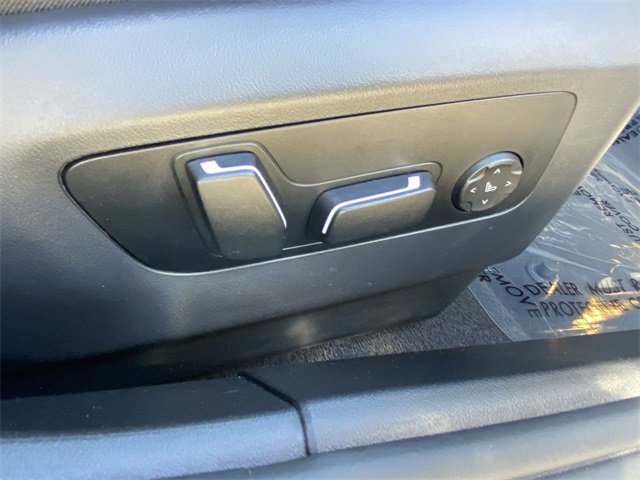 Certified 2025 BMW i5 eDrive40i w/ Premium Package image 13