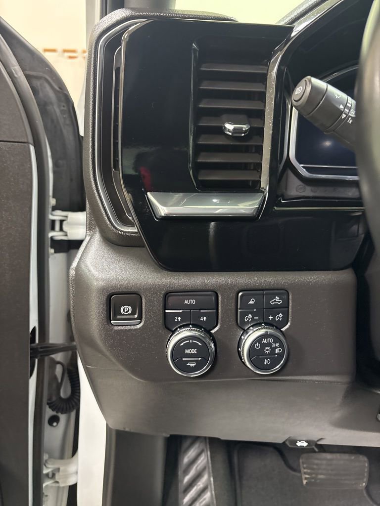 Used 2025 GMC Sierra 1500 SLT image 10