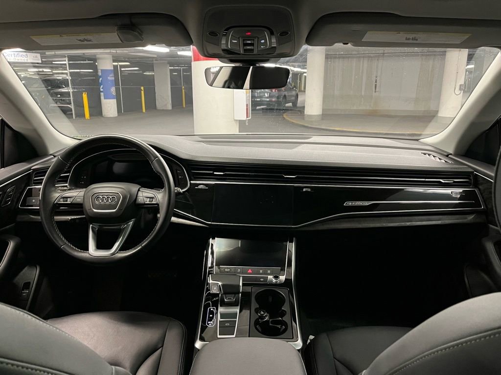 Used 2023 Audi Q8 Premium image 6