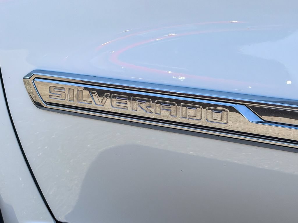 Used 2023 Chevrolet Silverado 1500 LT AWD/4WD image 11