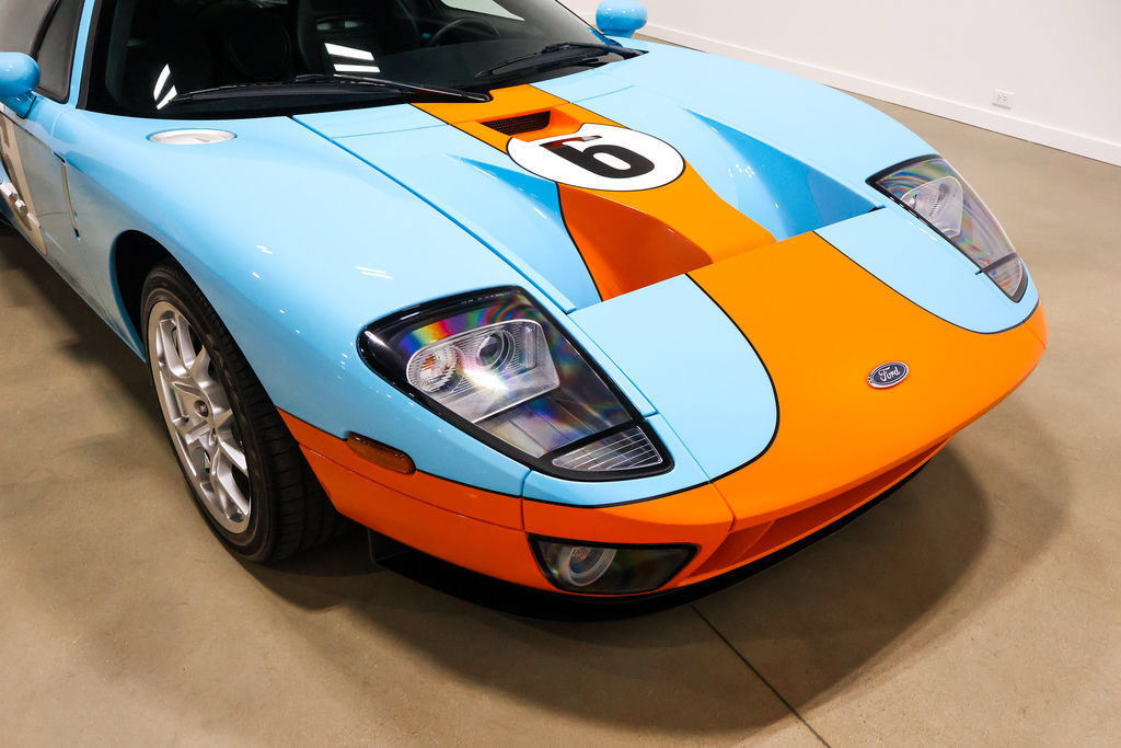 Used 2006 Ford GT RWD image 73