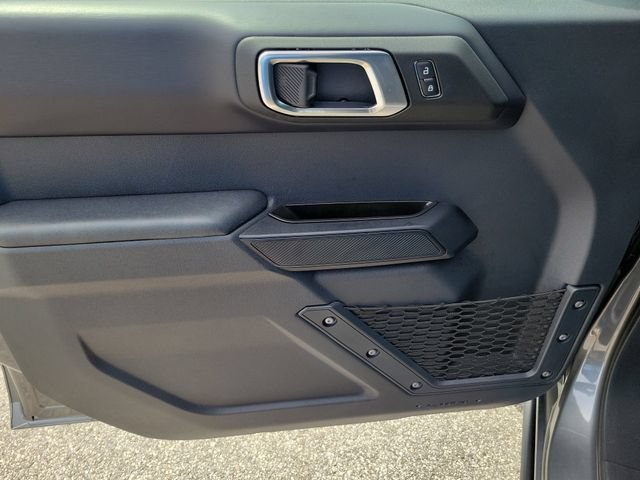 Used 2025 Ford Bronco Badlands AWD/4WD image 8
