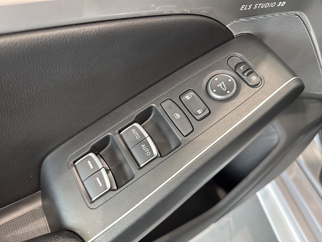 Used 2025 Acura Integra Type S FWD image 39