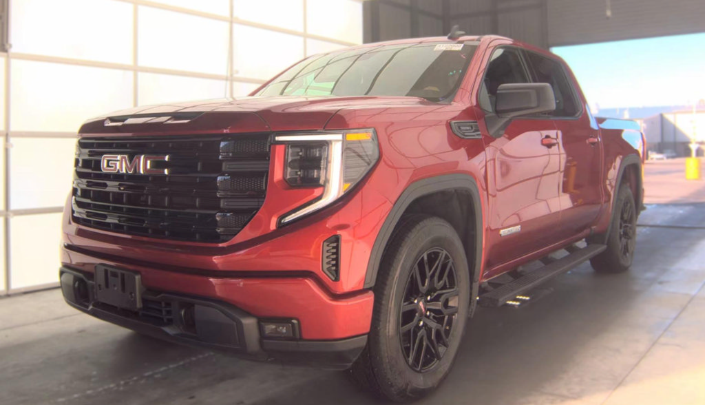 Used 2024 GMC Sierra 1500 Elevation AWD/4WD image 1