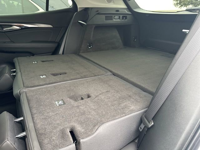 Used 2025 Buick Envision Preferred image 47