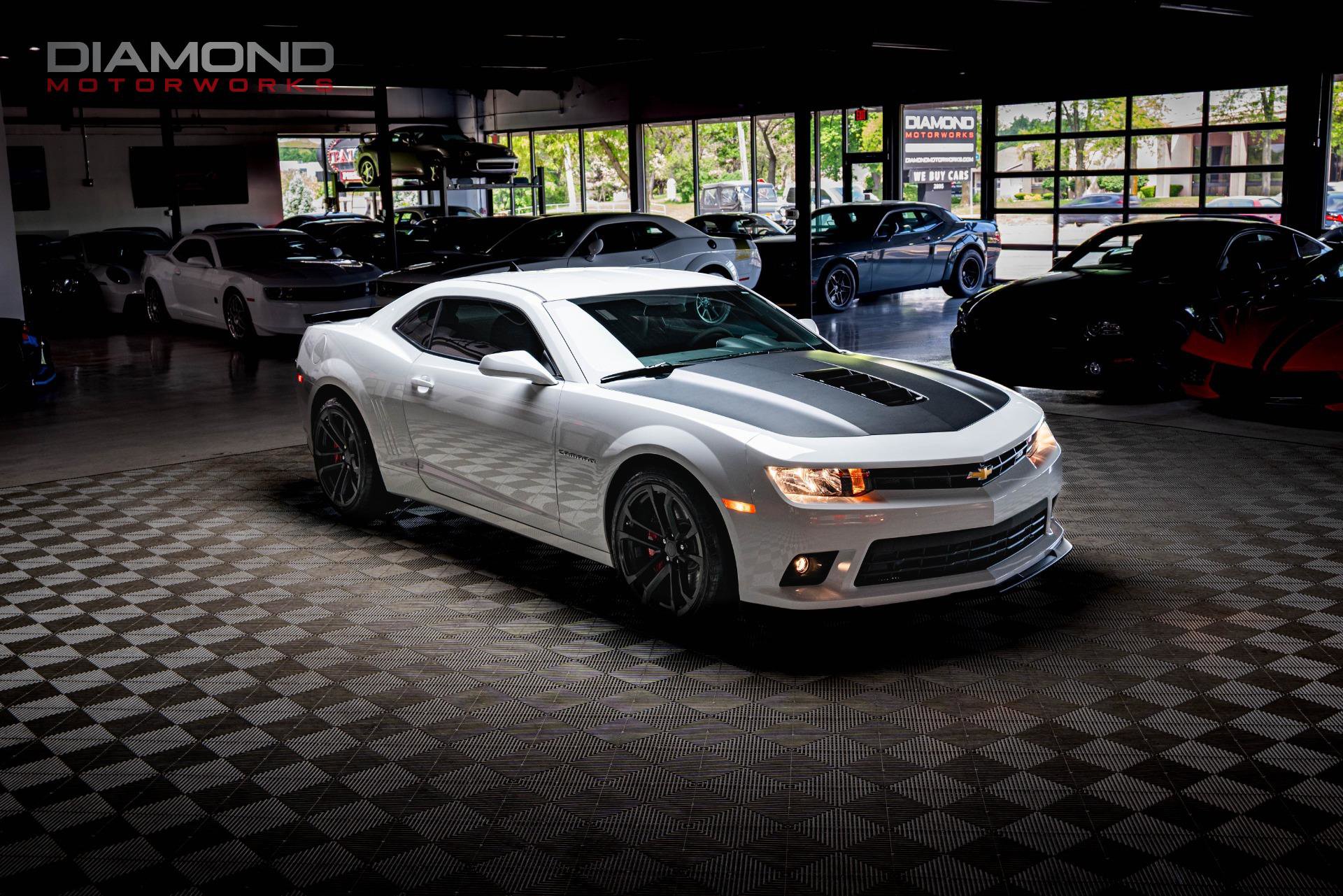 Used 2014 Chevrolet Camaro SS w/ SS Performance Package RWD image 6