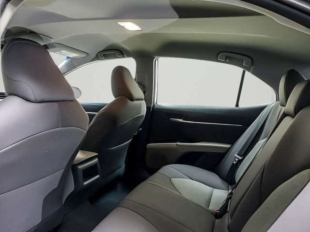 Used 2020 Toyota Camry LE w/ Convenience Package FWD image 11