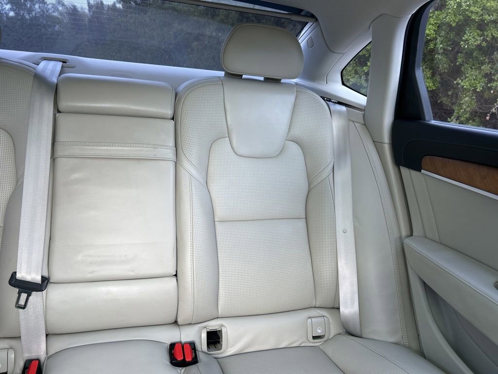 Used 2018 Volvo S90 T6 Inscription w/ Convenience Package image 14