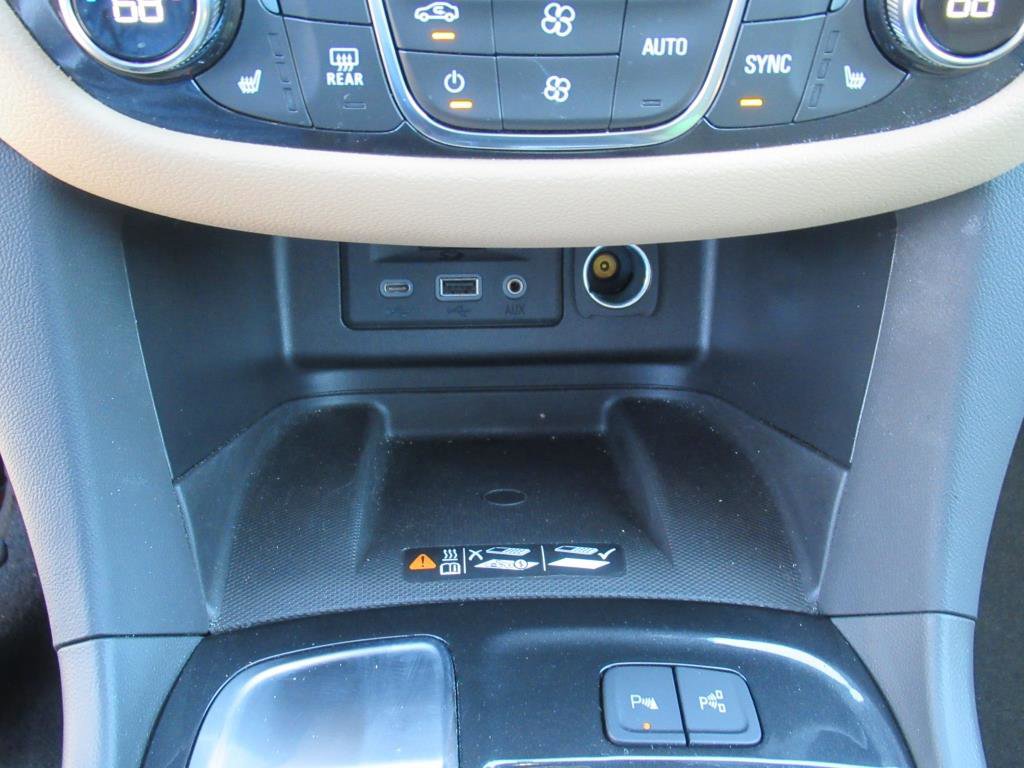 Used 2022 Chevrolet Equinox Premier image 24