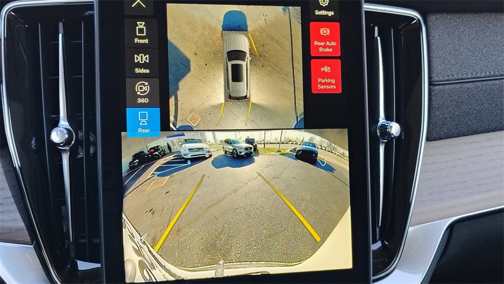 New 2026 Volvo XC90 B6 Plus image 22