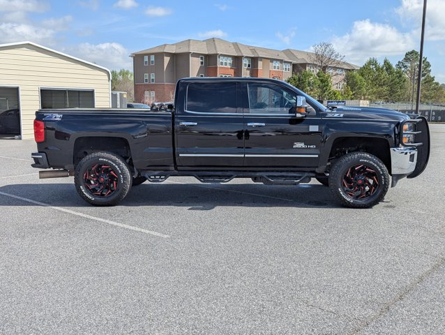 Used 2017 Chevrolet Silverado 2500 LTZ w/ Duramax Plus Package video 4