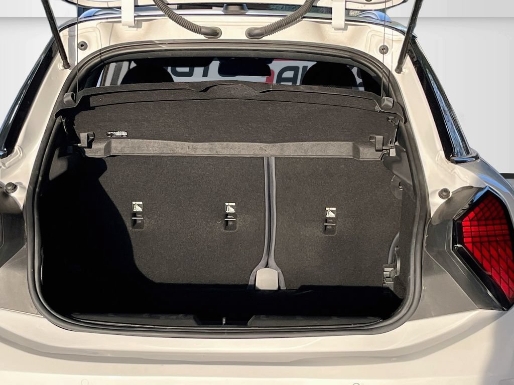 Used 2025 MINI Cooper 4-Door Hardtop FWD image 25