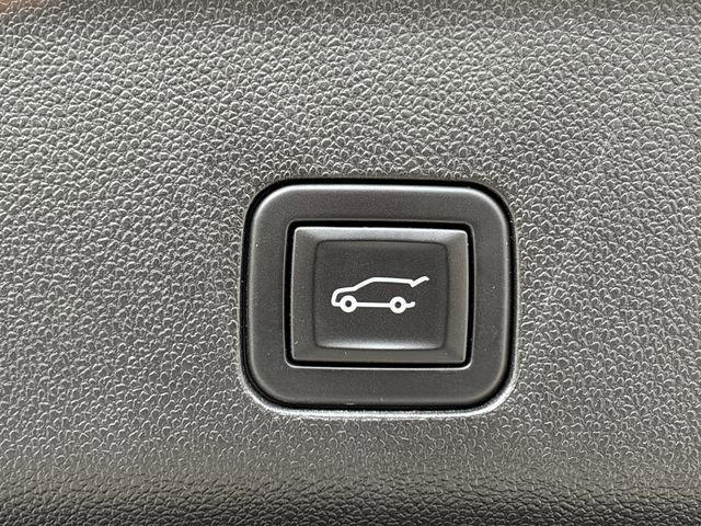 Certified 2023 Chevrolet Suburban RST w/ Luxury Package image 28