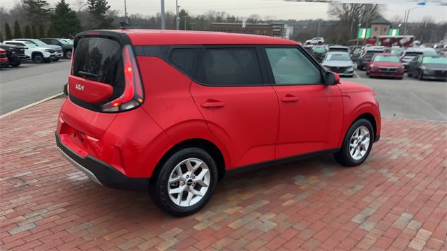 Used 2024 Kia Soul LX w/ Option Group 015 image 2