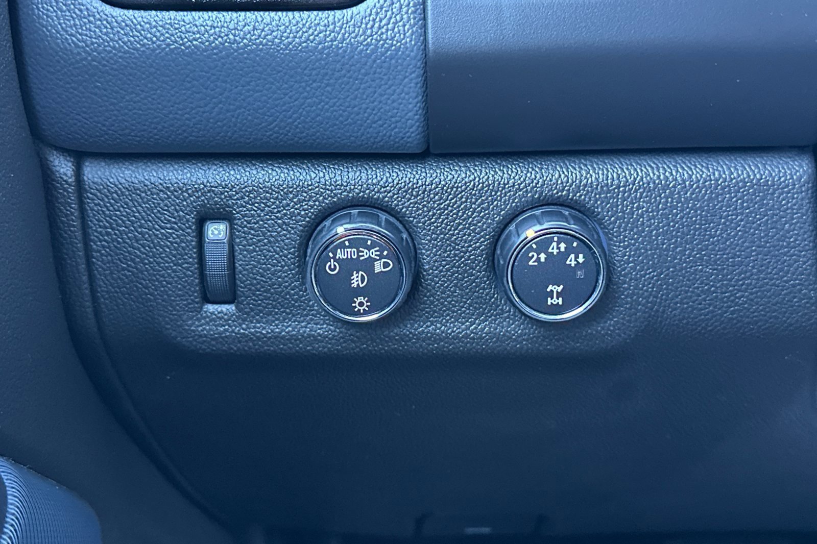 Used 2015 Chevrolet Colorado Z71 image 32