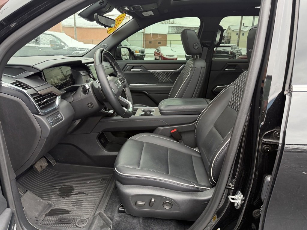 Used 2024 GMC Acadia Denali w/ Super Cruise Package image 15