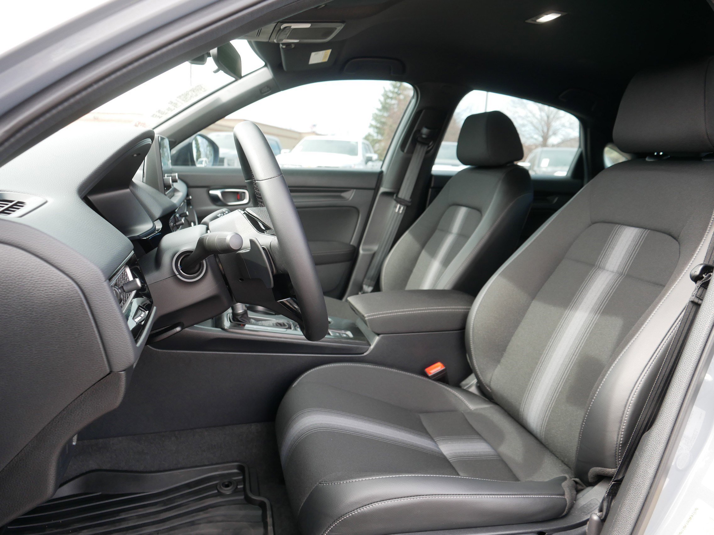 Used 2025 Honda Civic Sport image 33