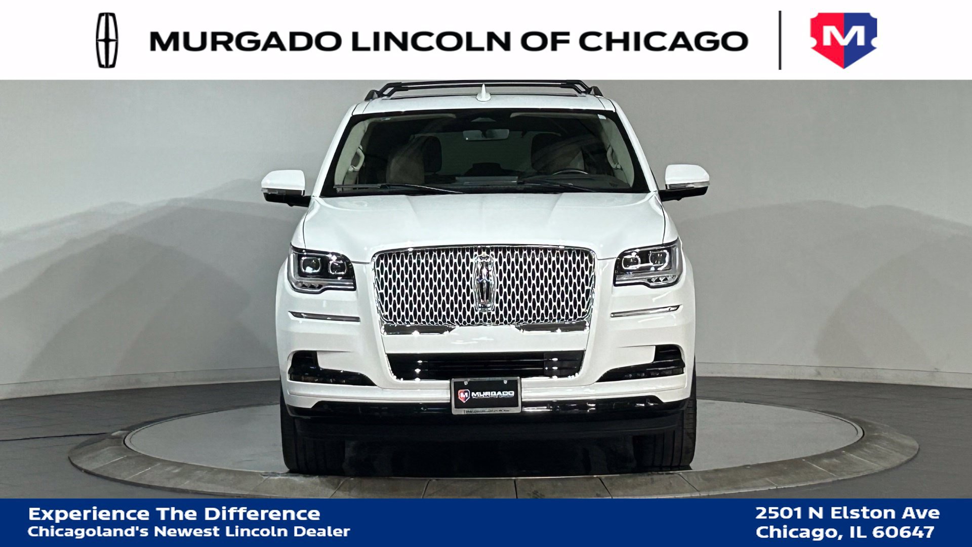 Certified 2024 Lincoln Navigator Reserve AWD/4WD image 3