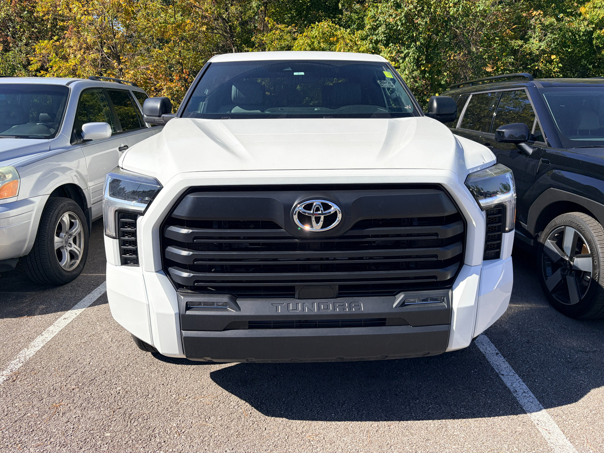 Used 2025 Toyota Tundra SR5 w/ SR5 Premium Package AWD/4WD image 2