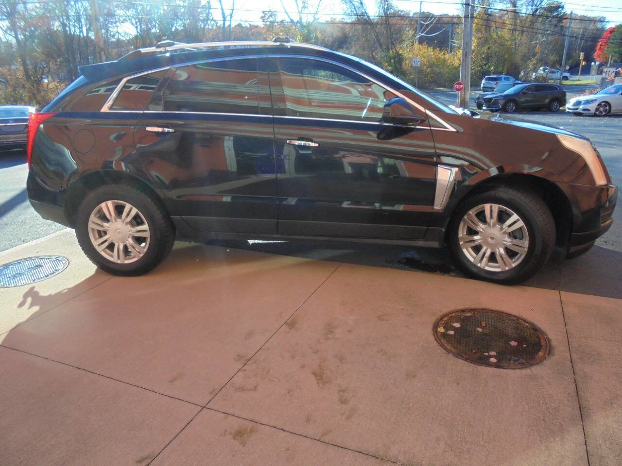 Used 2013 Cadillac SRX Luxury image 7