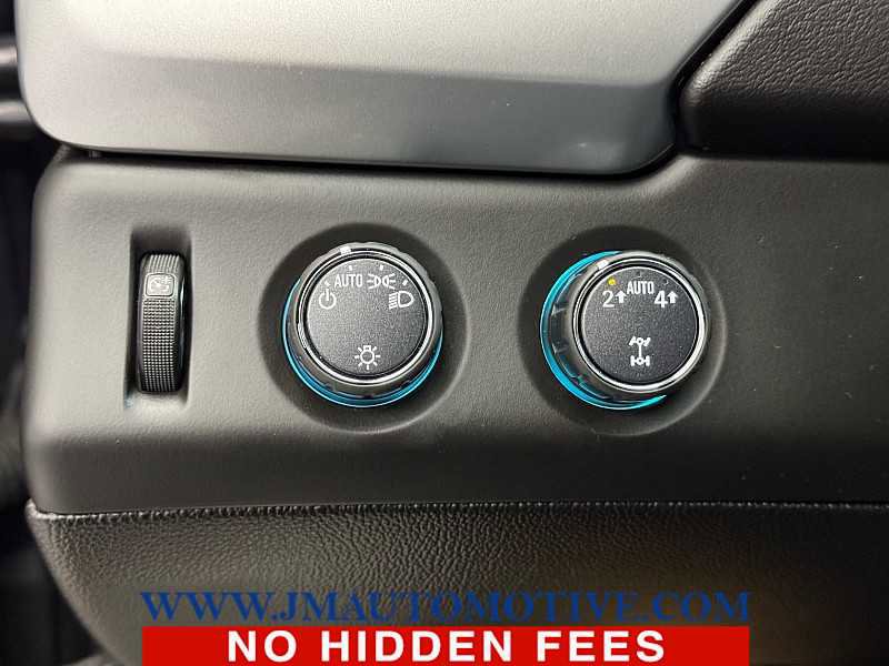 Used 2017 Chevrolet Tahoe LT image 33